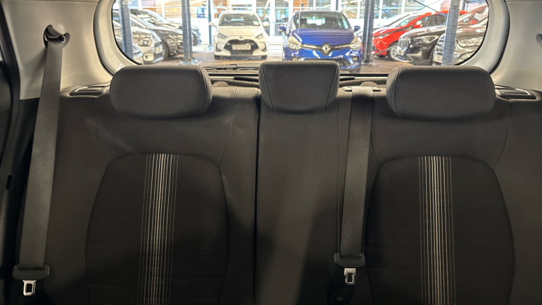 Hyundai i10 1.0 MPi SE Connect 5dr Petrol Hatchback